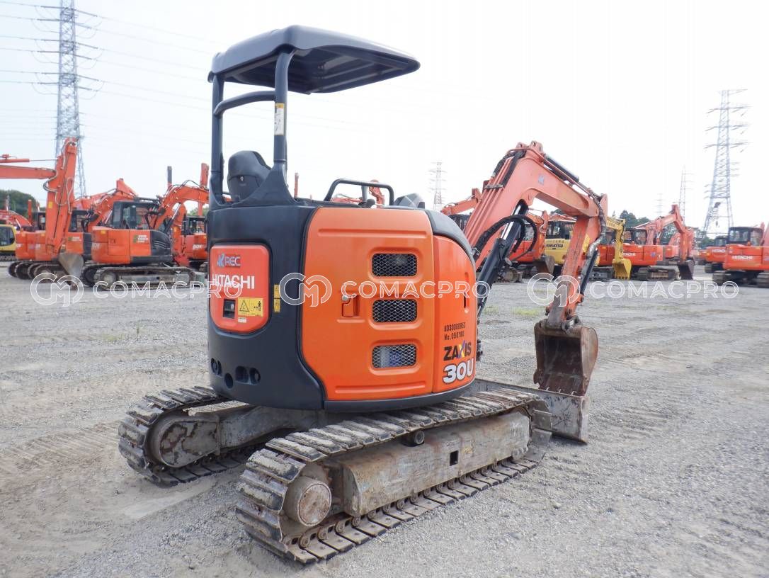2015-年HITACHI ZX30U-5B 小型挖掘机- CoMacPro