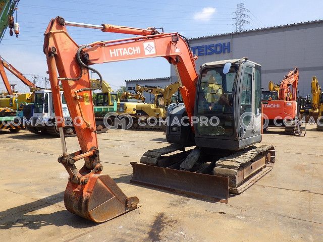 2013-年HITACHI ZX75US-3 小型挖掘机- CoMacPro