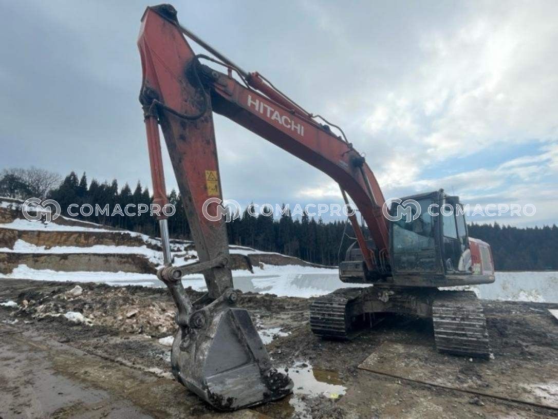 Máy xúc bánh xích HITACHI ZH200-6 - 2020