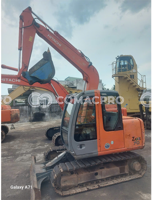 Máy xúc mini HITACHI ZX70 - 2010
