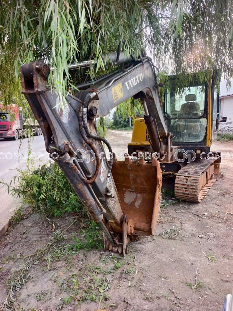 Máy xúc mini VOLVO EC55B