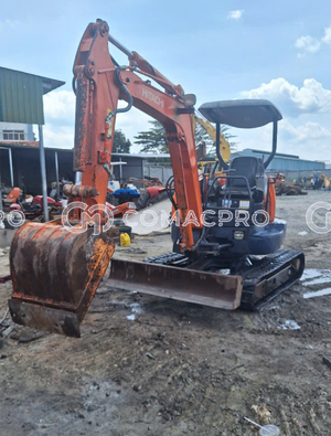 Máy xúc mini HITACHI ZX30U - 2013