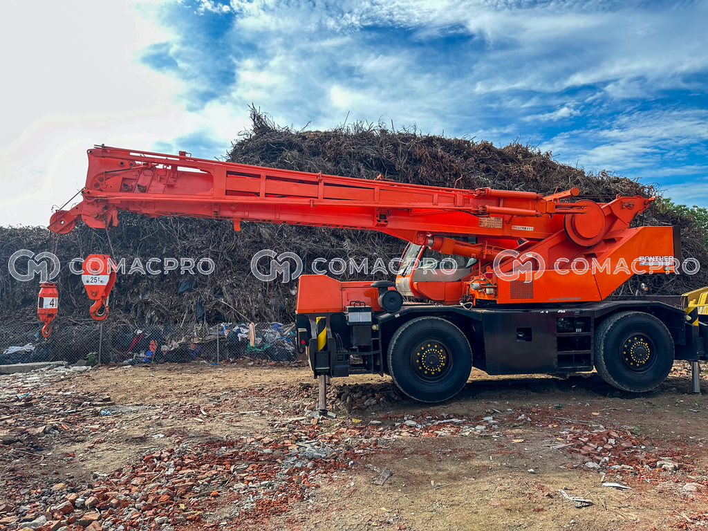 Cẩu lốp Kobelco RK250 đời 2003