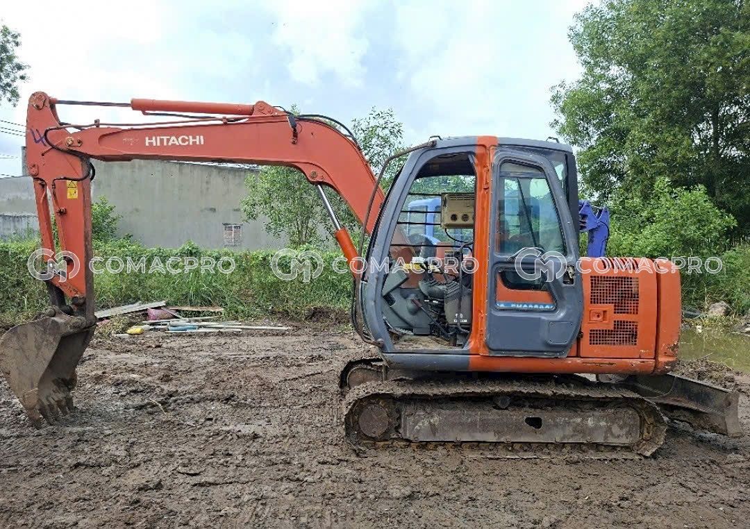 Máy xúc mini HITACHI ZX70