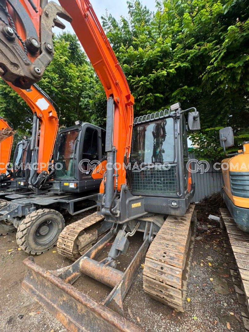 Máy xúc mini DOOSAN DX55MT - 2017
