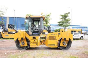 Xe lu XCMG XD103 - 2025