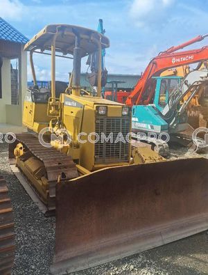 Xe ủi KOMATSU D31AM-20 - 2002