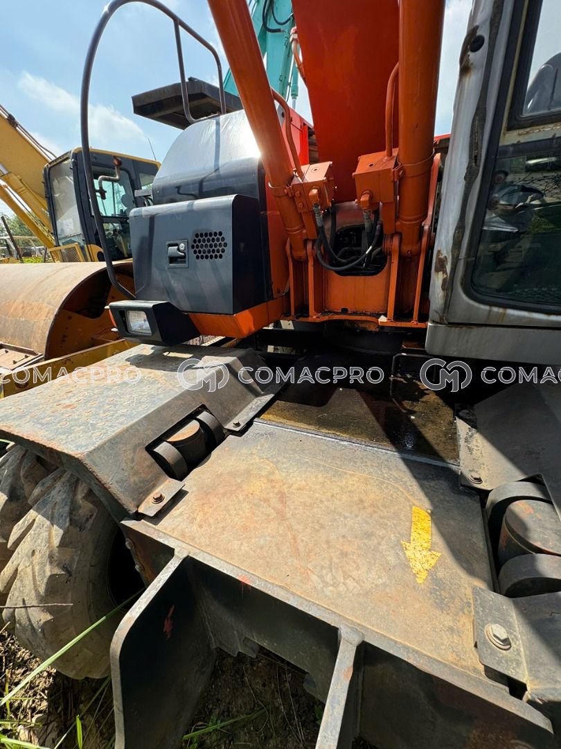 【ハチさん専用】 ショートリーチ仕様機 | レンタル機 | 建設機械レンタル・販売の