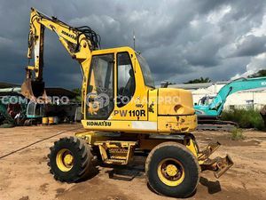 Máy xúc bánh lốp KOMATSU PW110R - 1995