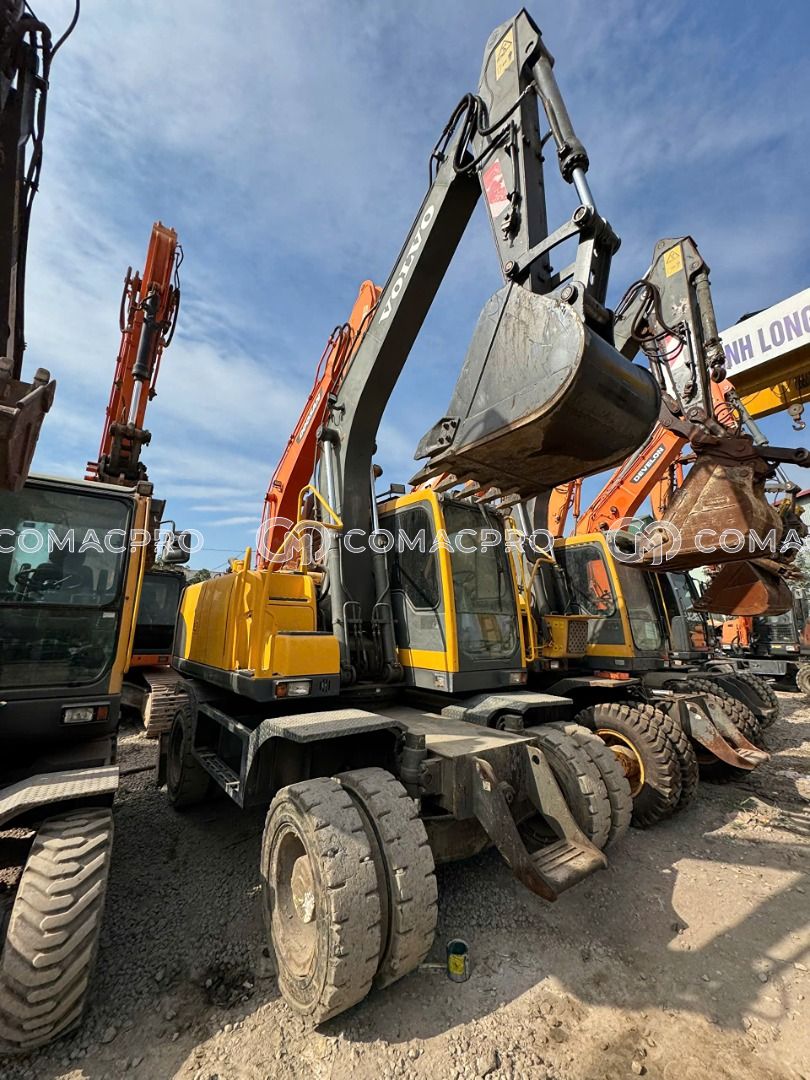 Máy xúc bánh lốp VOLVO EW145B PRIME - 2009