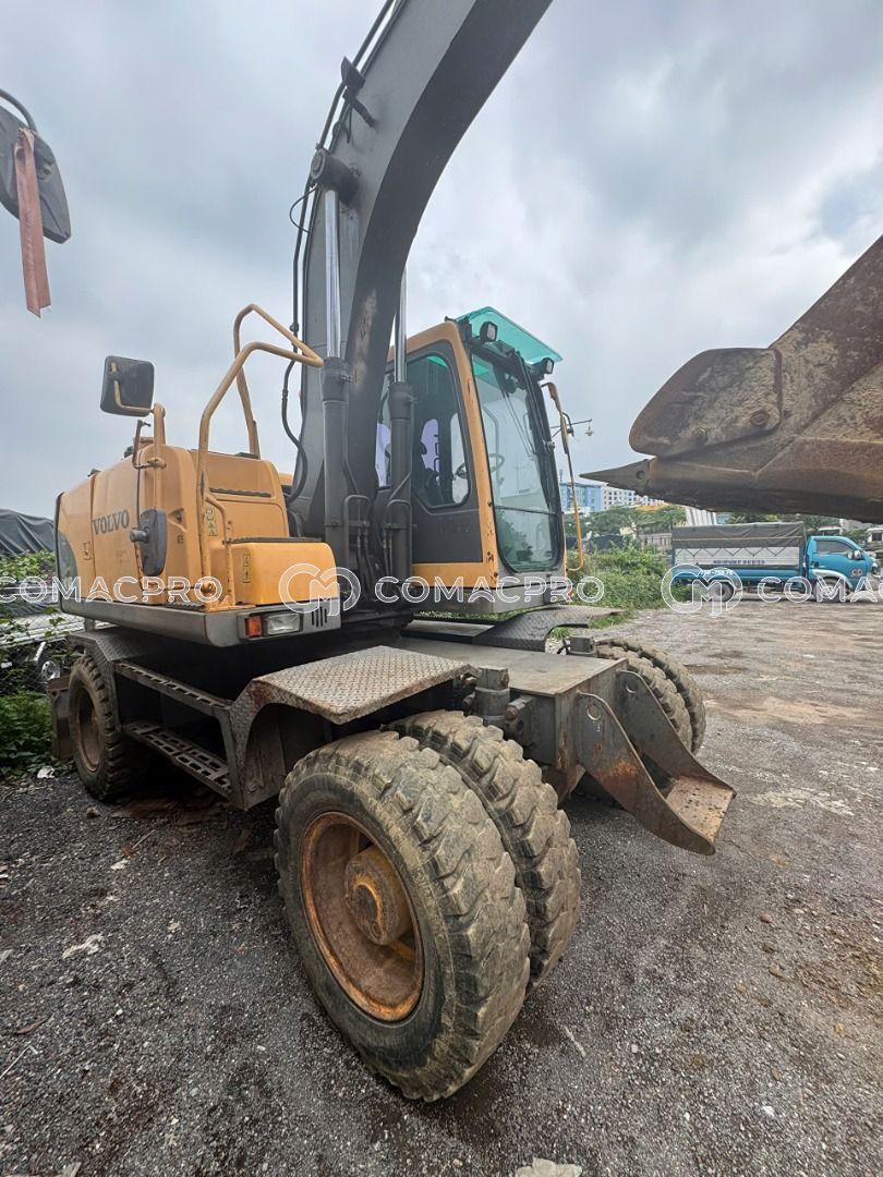 Máy xúc bánh lốp VOLVO EW145B PRIME - 2013