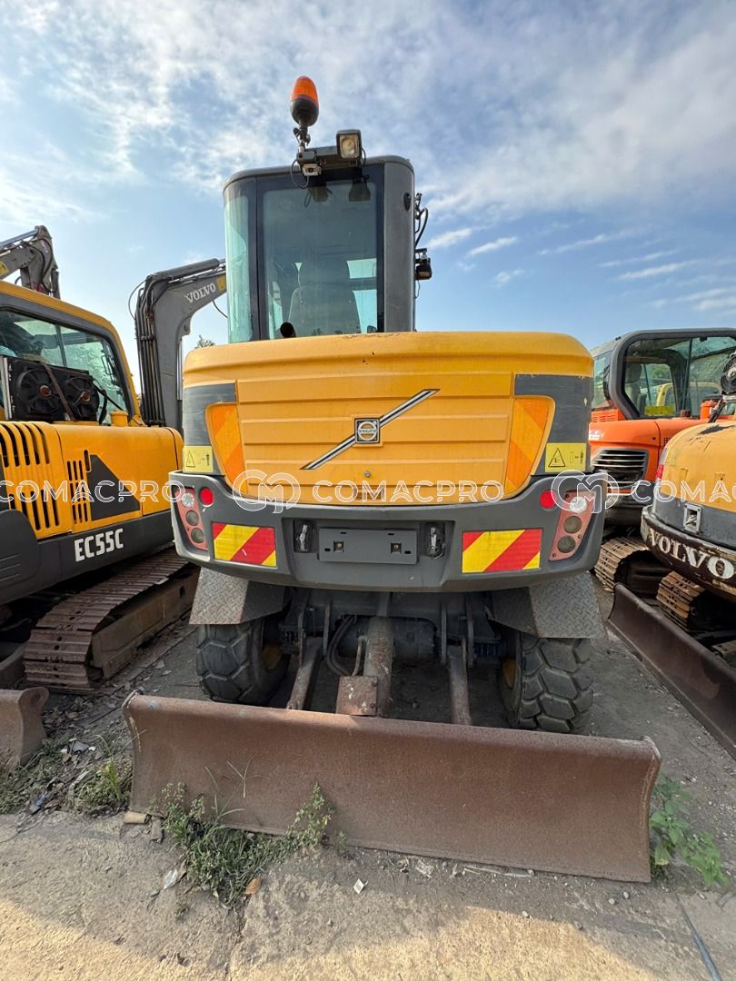 Máy xúc bánh lốp VOLVO EW60C - 2016
