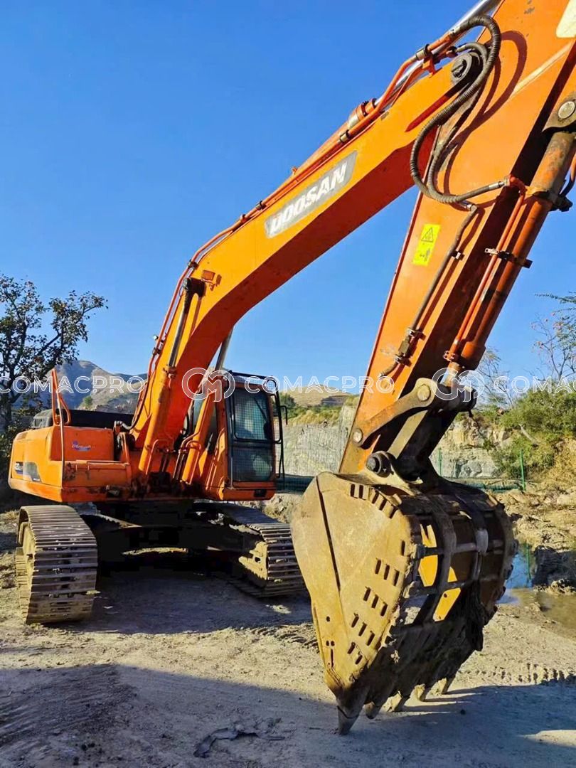 Máy xúc bánh xích DOOSAN DH42OLC-7 - 2010