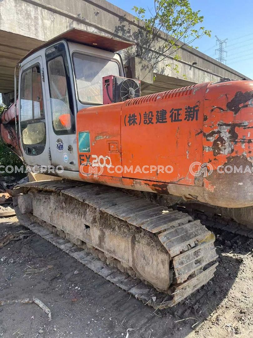 Máy xúc bánh xích HITACHI EX200-5 - 1991