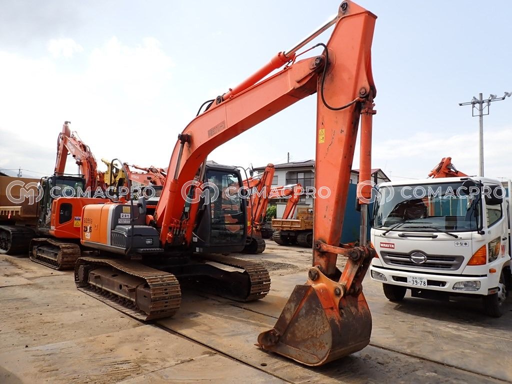 2013-年HITACHI ZX120-3 履带式挖掘机- CoMacPro