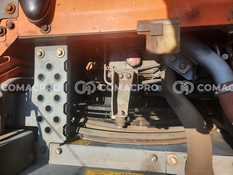 2013-年HITACHI ZX135US-3 履带式挖掘机- CoMacPro