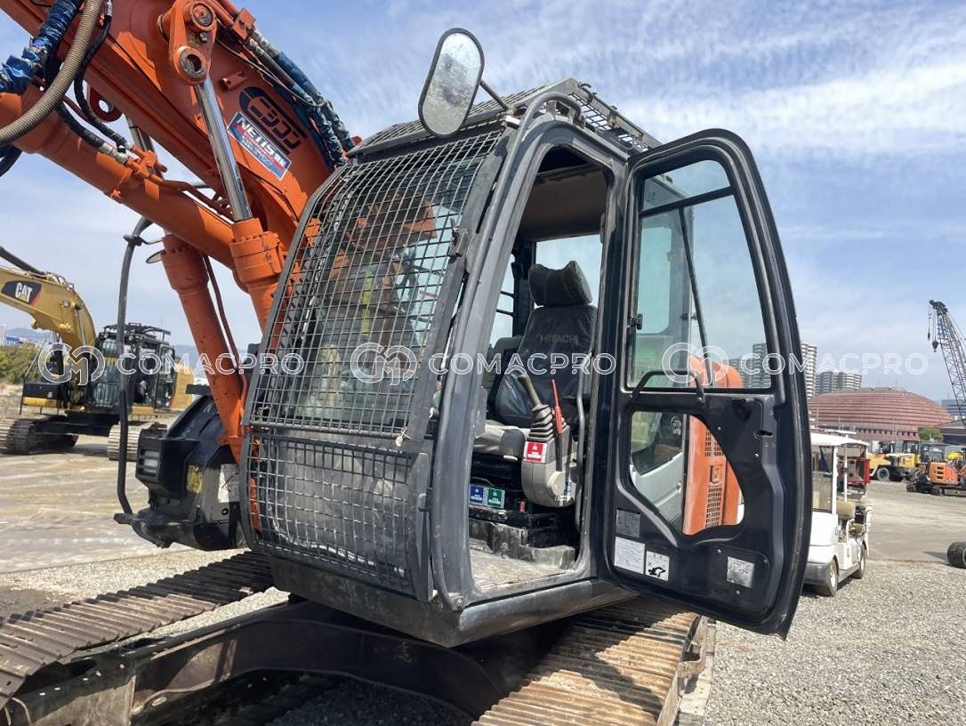2014-年HITACHI ZX135USK-3 履带式挖掘机- CoMacPro