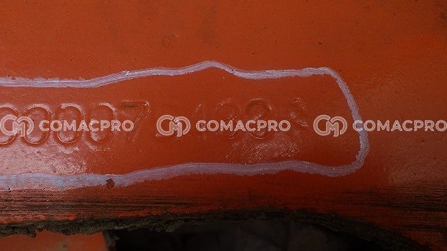 HITACHI ZX135USK クローラーショベル - CoMacPro