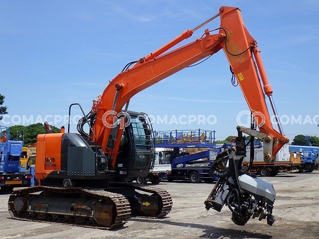 2017-年HITACHI ZX135USL-5B 履带式挖掘机- CoMacPro