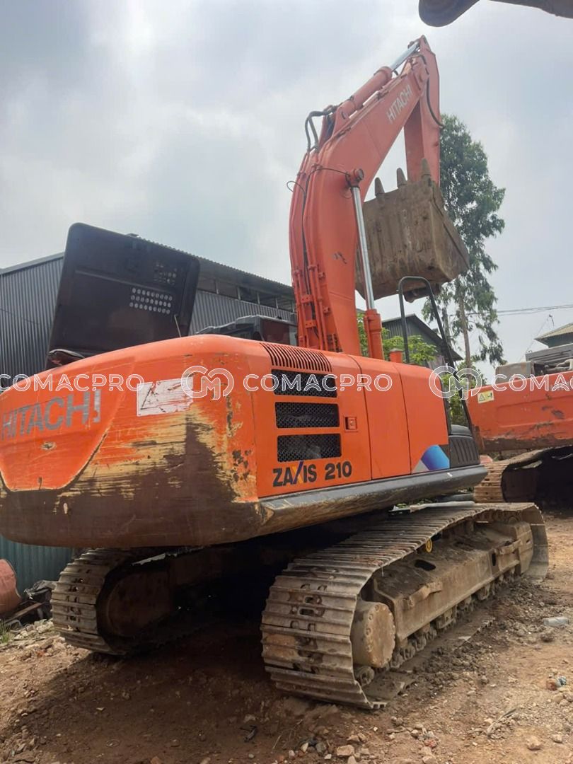 Máy xúc bánh xích HITACHI ZX210 - 2016