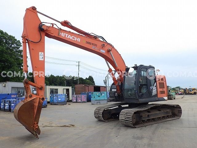 2014-年HITACHI ZX225US-5B 履带式挖掘机- CoMacPro