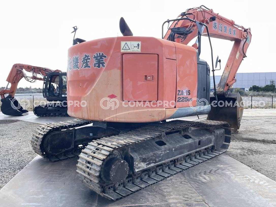 2014-年HITACHI ZX225US-5B 履带式挖掘机- CoMacPro