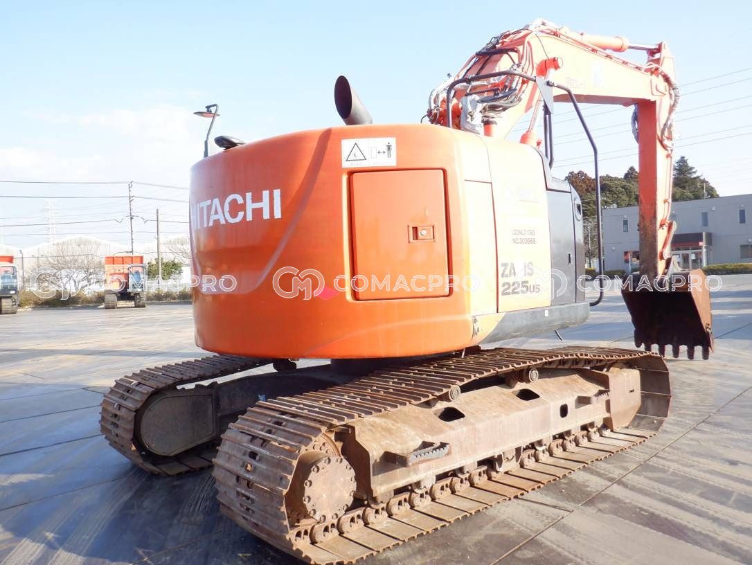 2015-年HITACHI ZX225US-5B 履带式挖掘机- CoMacPro