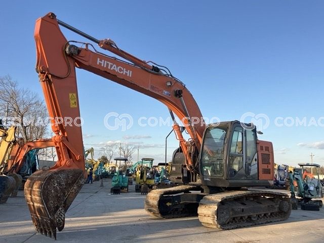 2017-年HITACHI ZX225US-5B 履带式挖掘机- CoMacPro