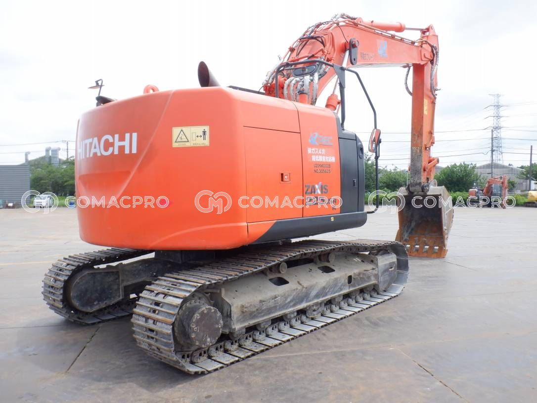 2016-年HITACHI ZX225USRK-5B 履带式挖掘机- CoMacPro