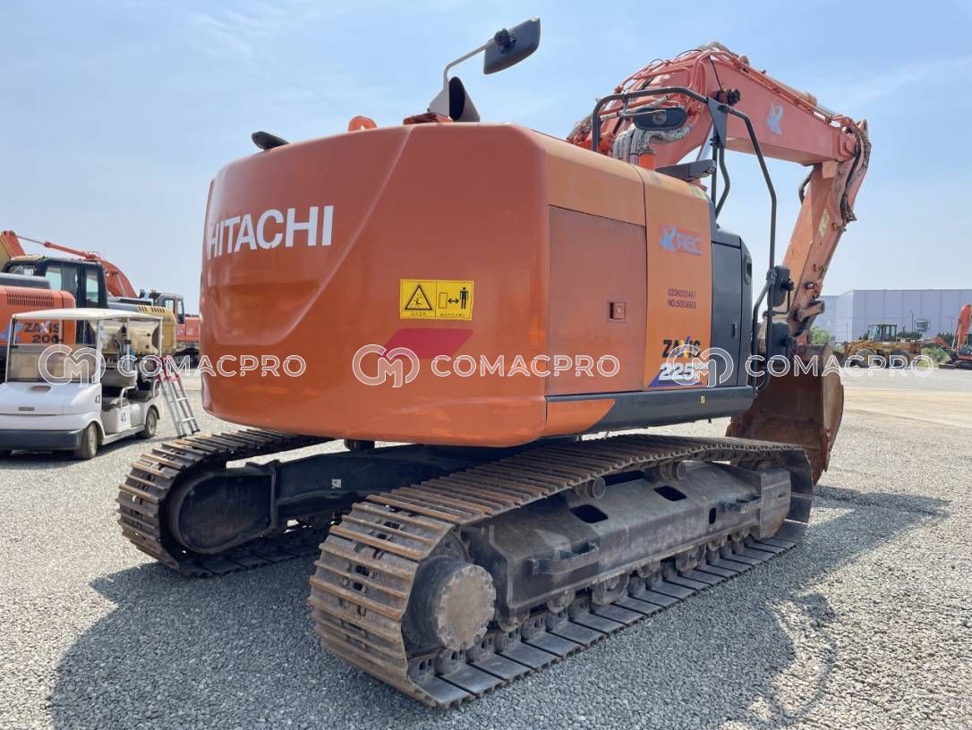 2017-年HITACHI ZX225USRK-6 履带式挖掘机- CoMacPro