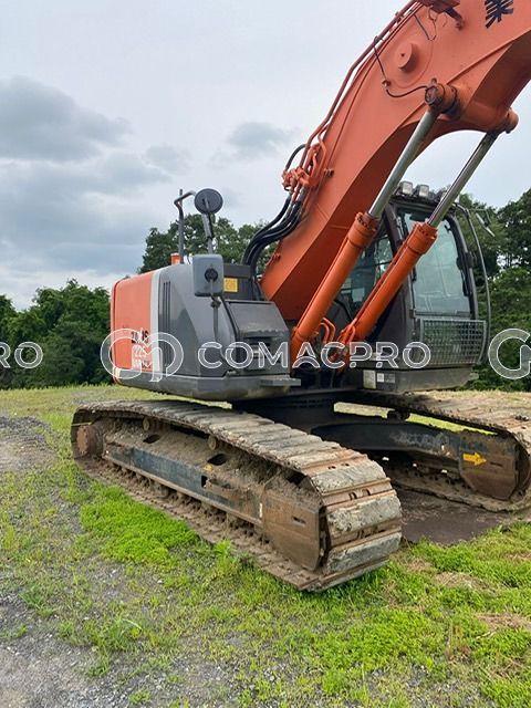 ユーキち 2013-年HITACHI ZX225USRLCK-3 履带式挖掘机- CoMacPro