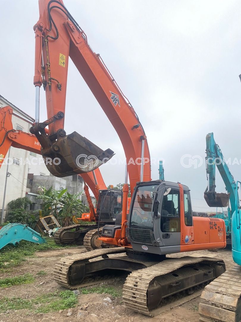Máy xúc bánh xích HITACHI ZX230LC - 2003