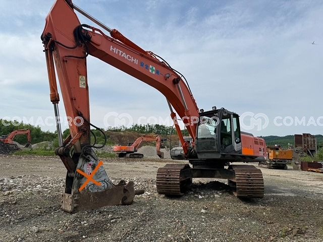 HITACHI ZX330LC-3 Crawler Excavator - CoMacPro