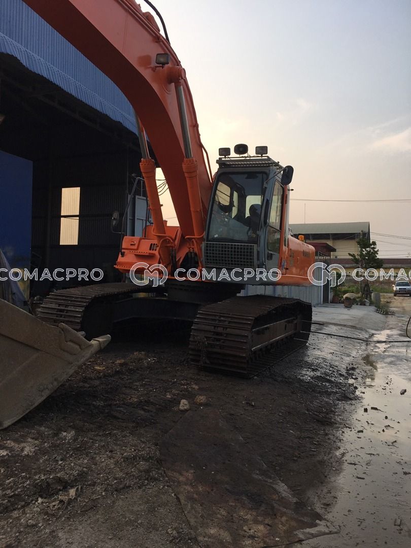 Máy xúc bánh xích HITACHI ZX400LCH-3 - 2009
