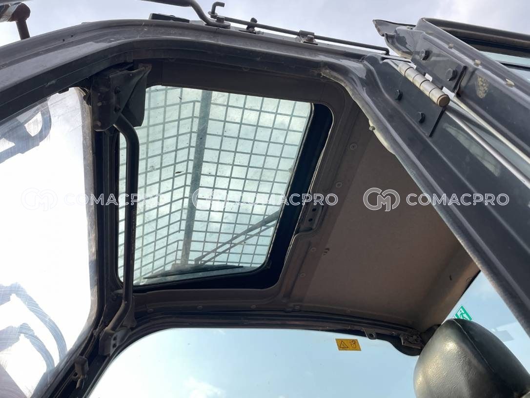 2013-年HITACHI ZX80LCK-3 履带式挖掘机- CoMacPro