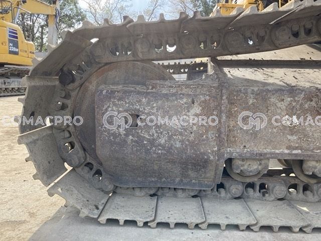 KOMATSU HB205-2 クローラーショベル - CoMacPro