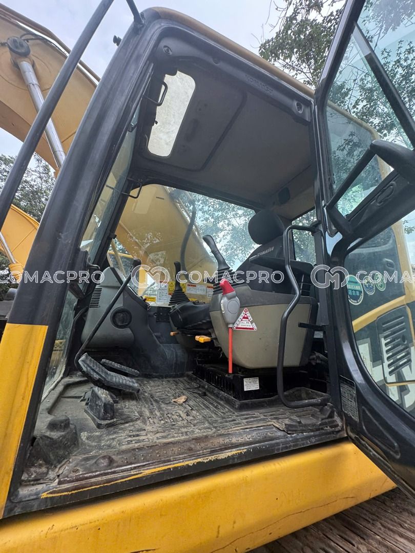 2012 - KOMATSU HB215LC-1 Máy xúc đào bánh xích, ảnh 3
