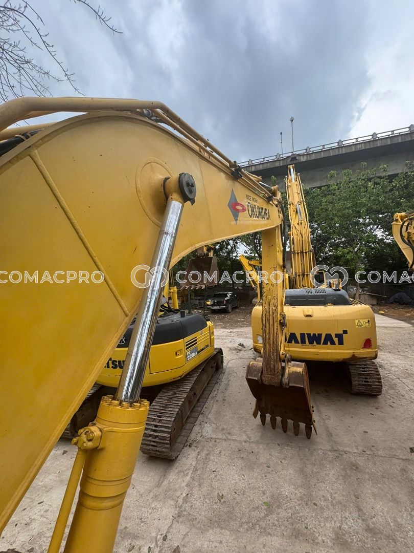 2012 - KOMATSU HB215LC-1 Máy xúc đào bánh xích, ảnh 2