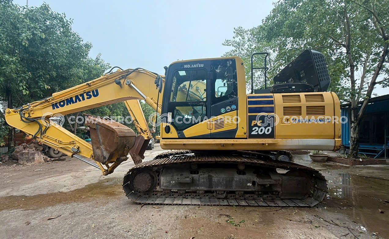 Máy xúc bánh xích KOMATSU PC200-10 - 2015