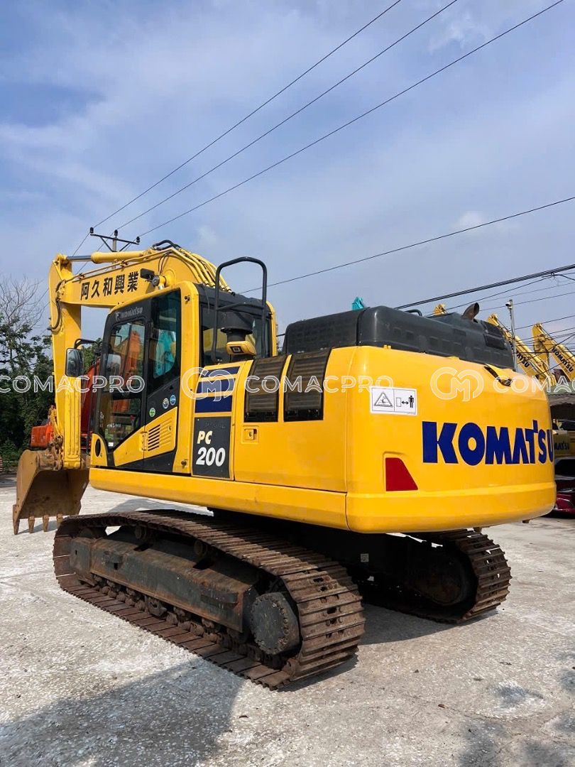 Máy xúc bánh xích Komatsu PC200 