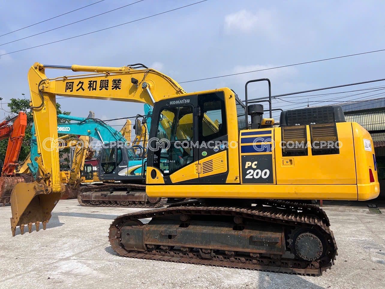 Máy xúc bánh xích Komatsu PC200 – Thiết bị đào 20 tấn hiện đại, tiết kiệm nhiên liệu