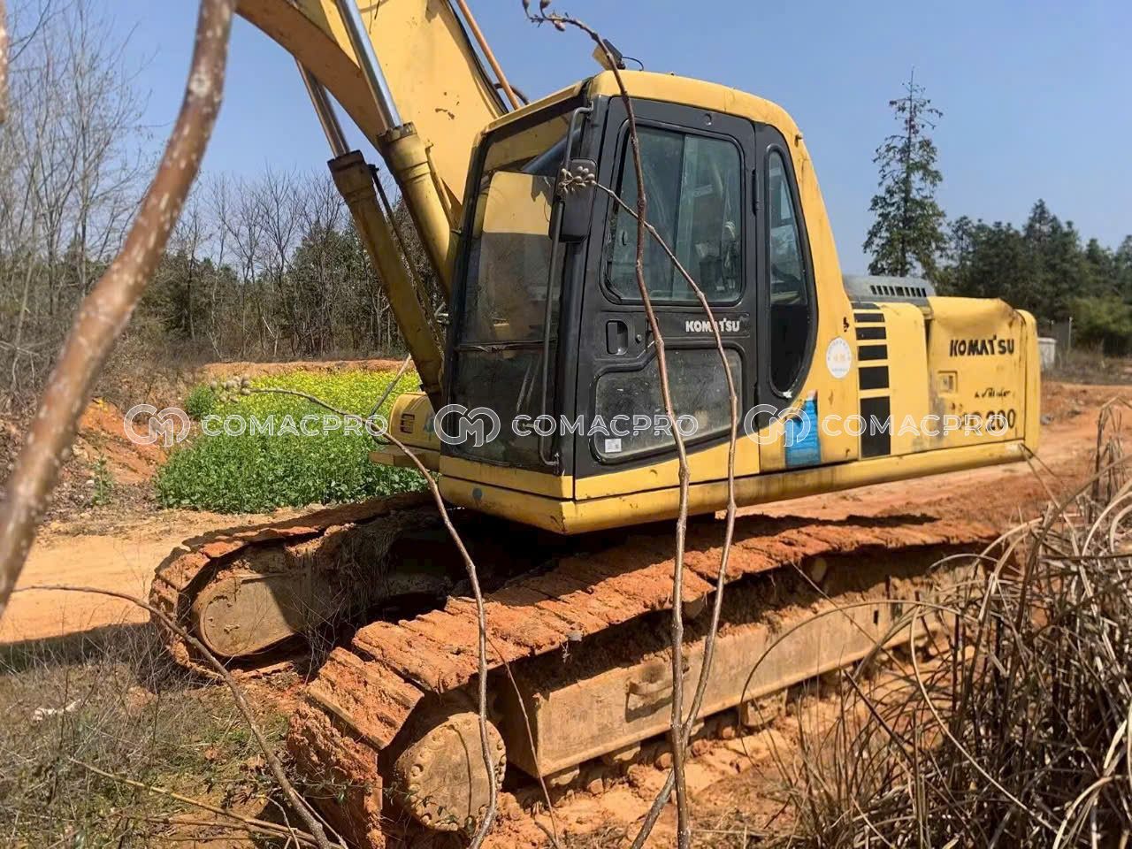 Máy xúc bánh xích KOMATSU PC200-6 - 1993