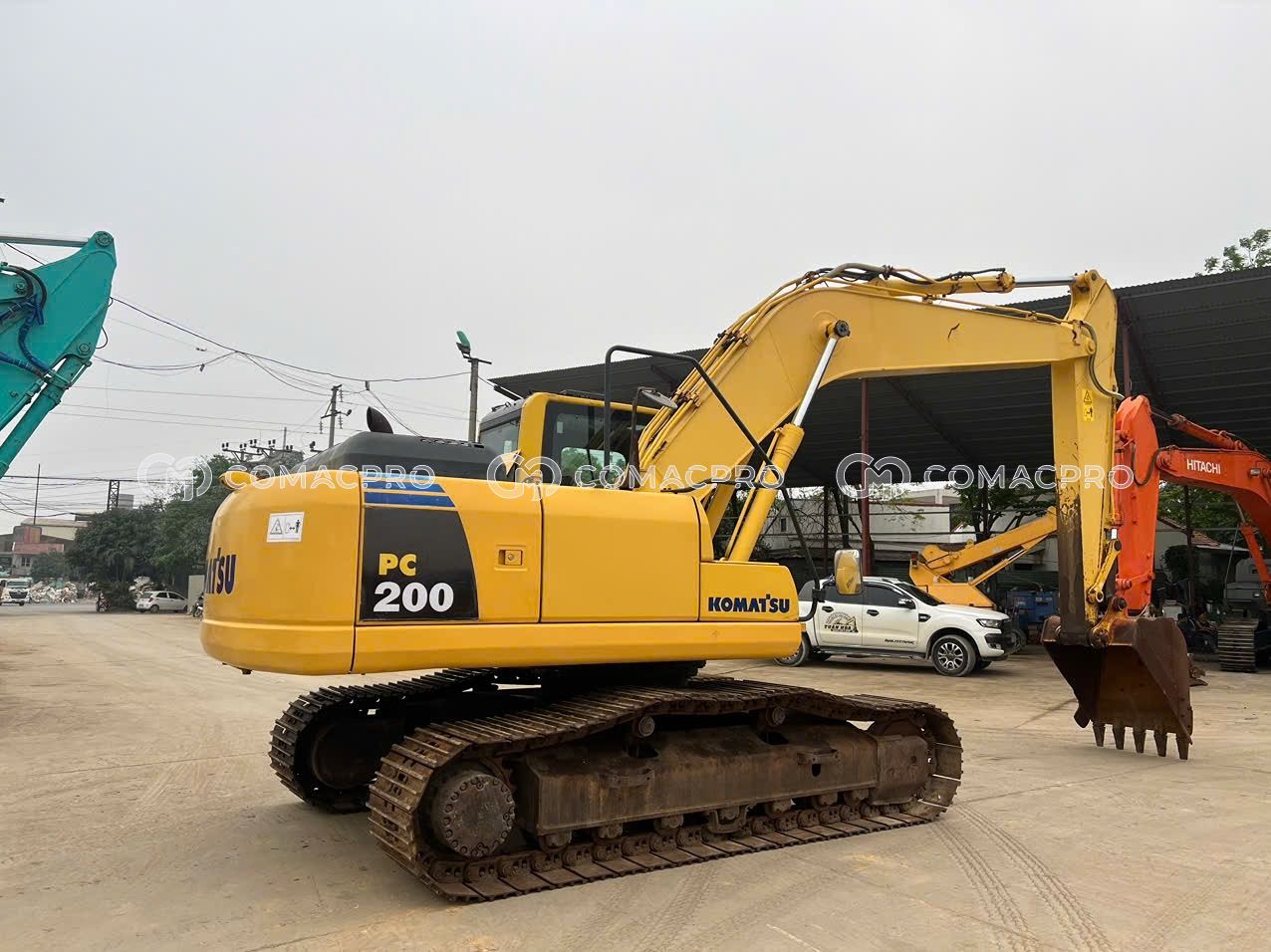 2011 - KOMATSU PC200-8 Máy xúc đào bánh xích, ảnh 3