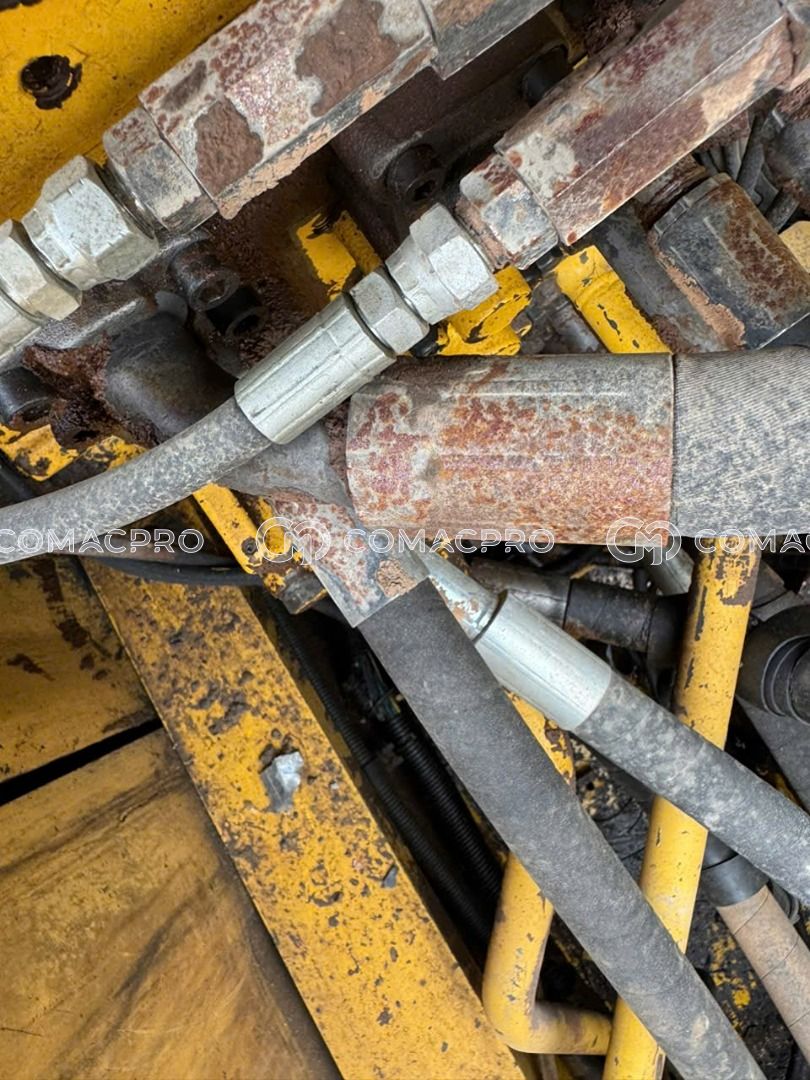 KOMATSU PC200-8 Máy xúc đào bánh xích, ảnh 8