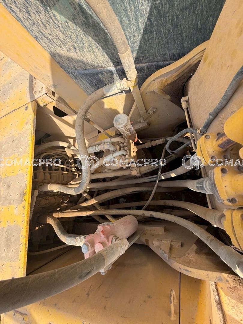 KOMATSU PC220-8 Máy xúc đào bánh xích, ảnh 4