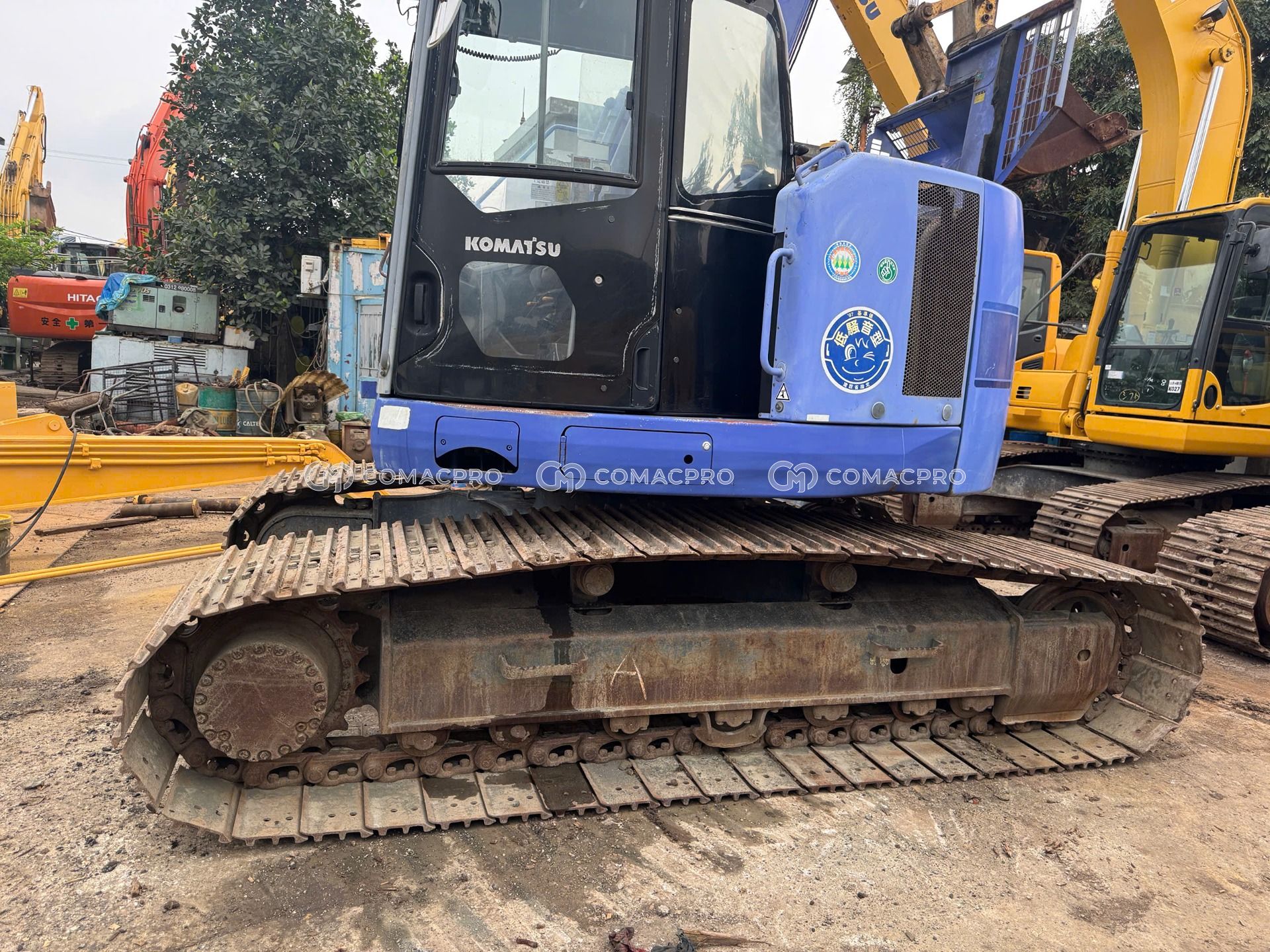 Máy xúc bánh xích KOMATSU PC228US-2 - 2000