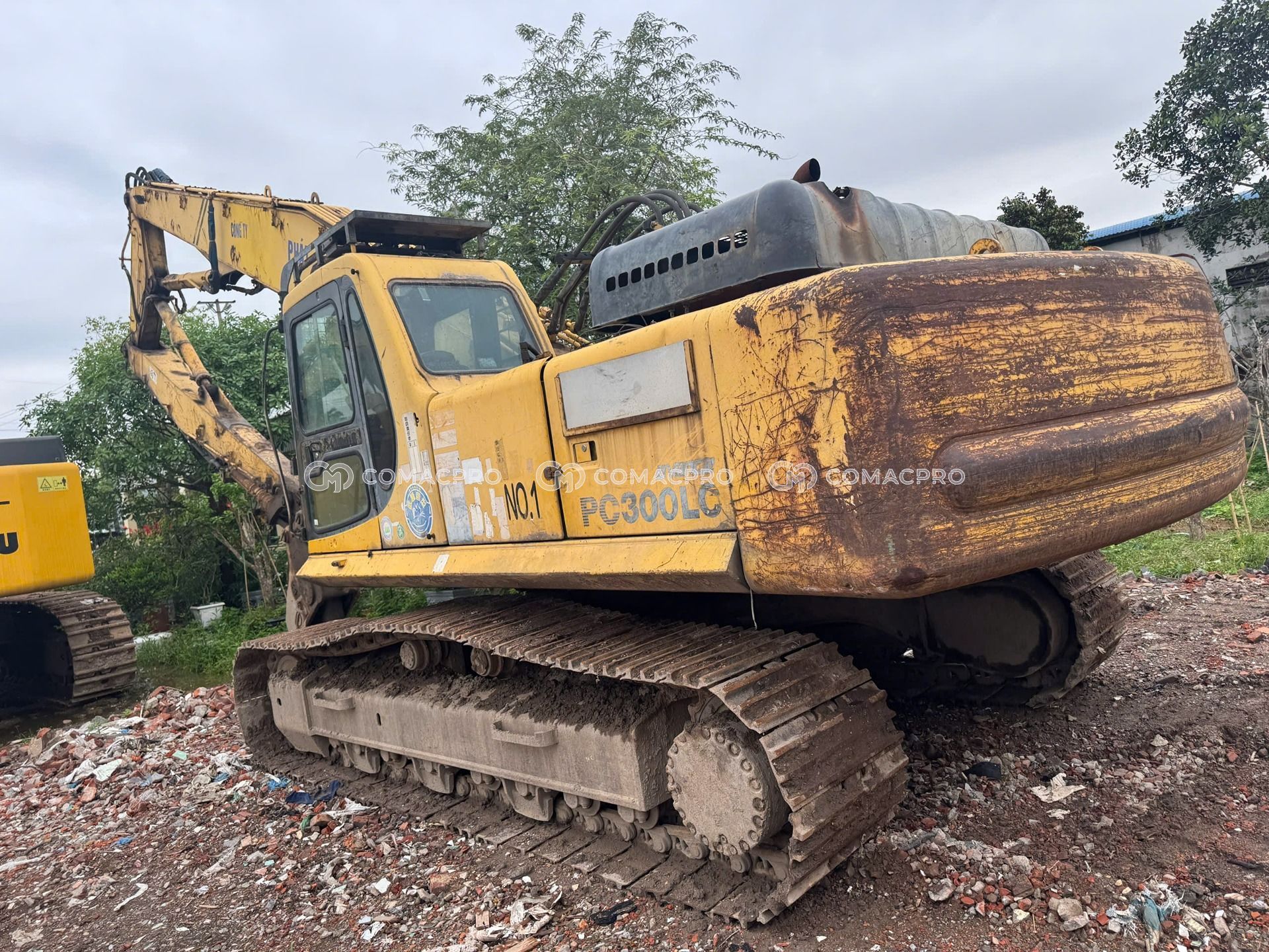 Máy xúc bánh xích KOMATSU PC300LC - 2003