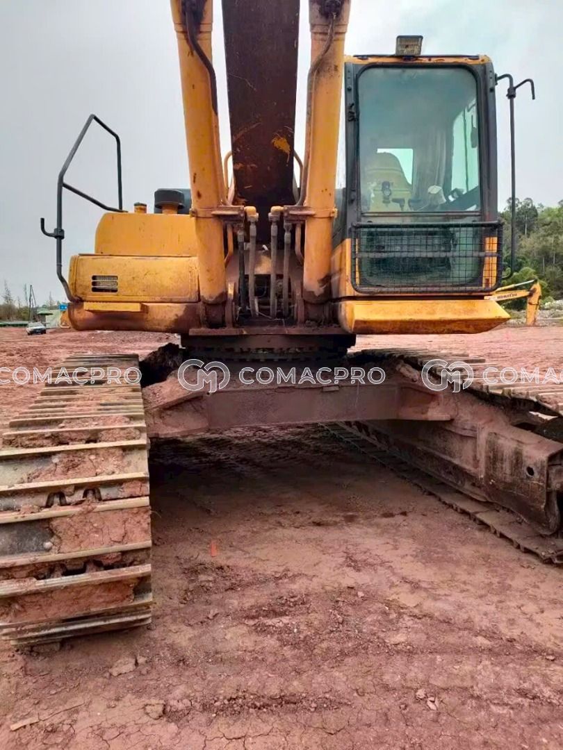 Máy xúc bánh xích KOMATSU PC450- 8 - 2011