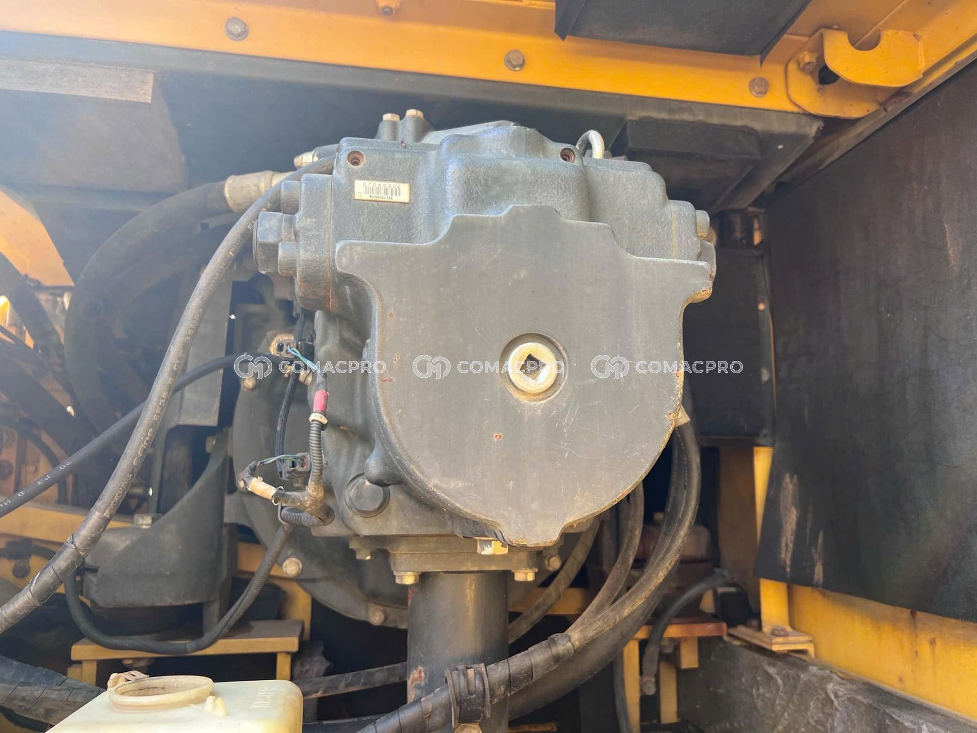 2015 - KOMATSU PC450-8R Máy xúc đào bánh xích, ảnh 6
