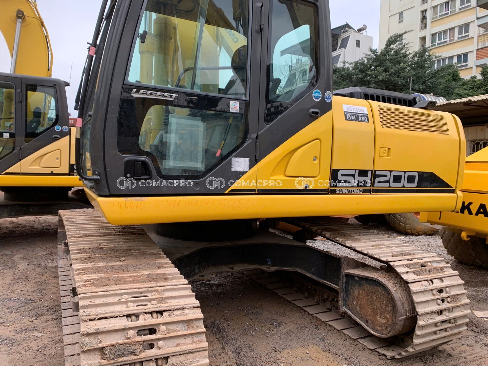 Máy xúc bánh xích SUMITOMO SH200-6 - 2015